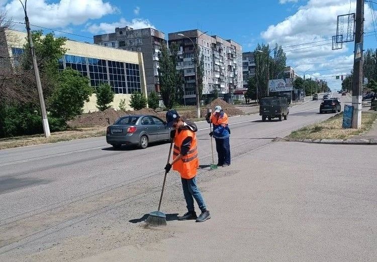 Коммунальными службами проведены работы на территории города Коммунальными службами проведены работы на территории города