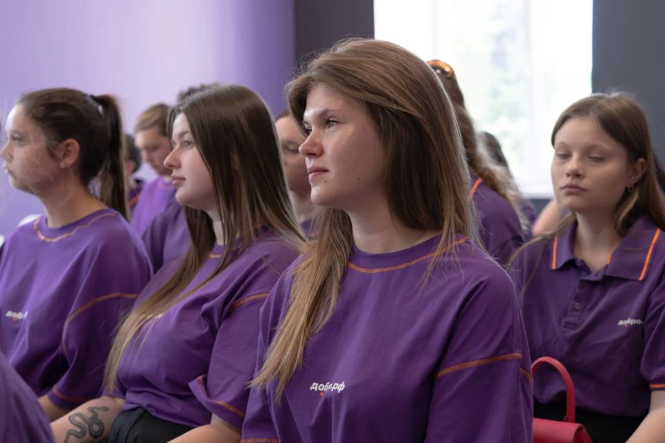 4 года. 1460 дней.. именно столько нашему Региональному штабу #МЫВМЕСТЕ Тысячи судеб, сотни тонн гуманитарного груза и миллионы улыбок, которые стали возможны благодаря вам 4 года. 1460 дней.. именно столько нашему Региональному штабу #МЫВМЕСТЕ Тысячи судеб, сотни тонн гуманитарного груза и миллионы улыбок, которые стали возможны благодаря вам
