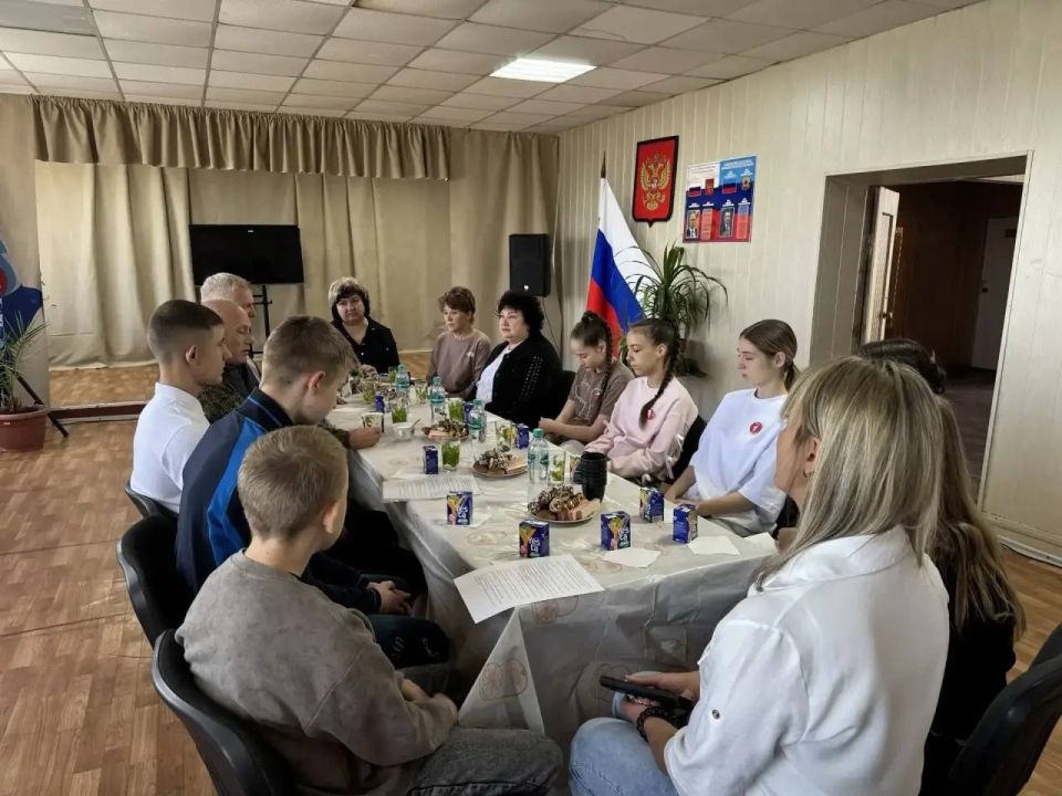 Владимир Шавлай: Встреча с Героем России в селе Великий Суходол Владимир Шавлай: Встреча с Героем России в селе Великий Суходол