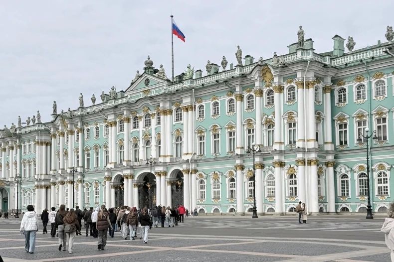 Молодёжь Свердловска открывает для себя новые города