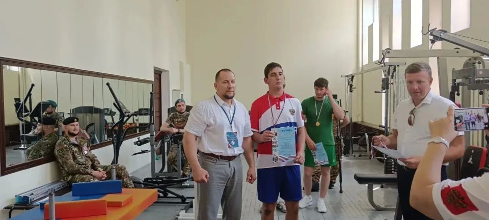 Команда Луганского техникума-интерната на Всероссийском фестивале паралимпийского спорта Команда Луганского техникума-интерната на Всероссийском фестивале паралимпийского спорта