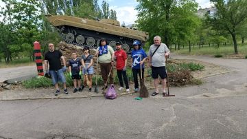 В городе Рубежное в преддверии торжества ко «Дню пограничника» привели в надлежащий порядок памятник воинам-интернационалистам