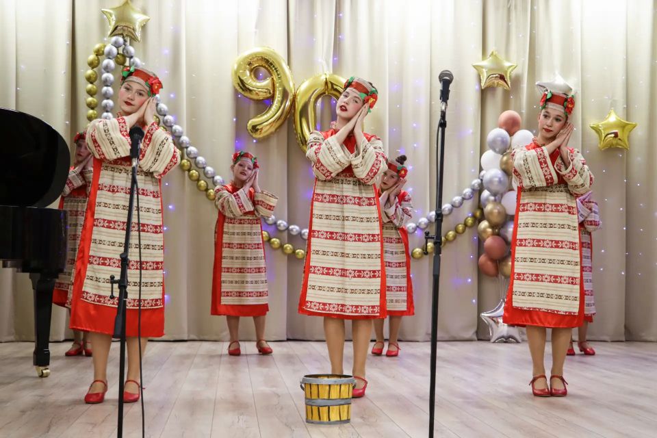 90 лет музыке, краскам и таланту: юбилей ДШИ №1 прошёл с размахом! 90 лет музыке, краскам и таланту: юбилей ДШИ №1 прошёл с размахом!