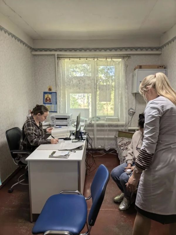 Специалисты Новопсковской ЦРМБ осмотрели жителей с.Писаревка