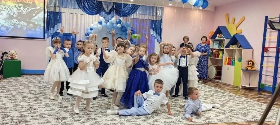 Казалось бы, только вчера родители привели своих малышей в наш детский сад, а сегодня уже пора прощаться с этим уютным местом, которое стало для детишек настоящим вторым домом Казалось бы, только вчера родители привели своих малышей в наш детский сад, а сегодня уже пора прощаться с этим уютным местом, которое стало для детишек настоящим вторым домом