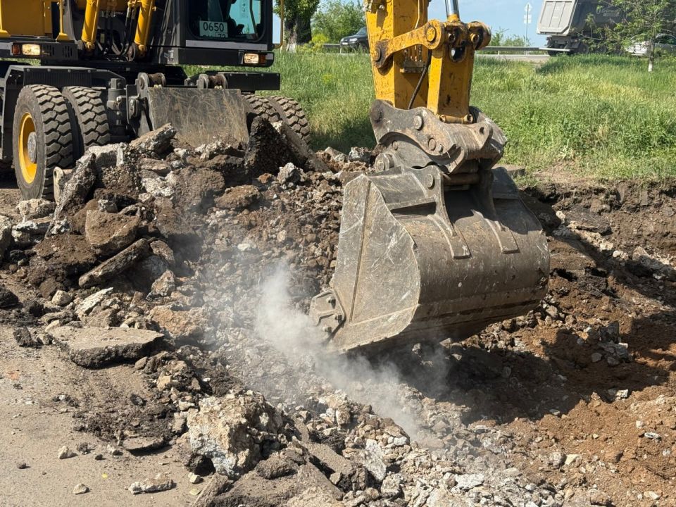 Дорожные работы на улице Молодежной г. Молодогвардейска продолжаются