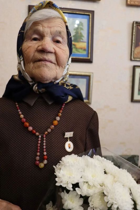 Яна Сылкина: В преддверии Дня города и Дня химика посетили двух людей, чей жизненный путь неразрывно связан с Северодонецком Яна Сылкина: В преддверии Дня города и Дня химика посетили двух людей, чей жизненный путь неразрывно связан с Северодонецком