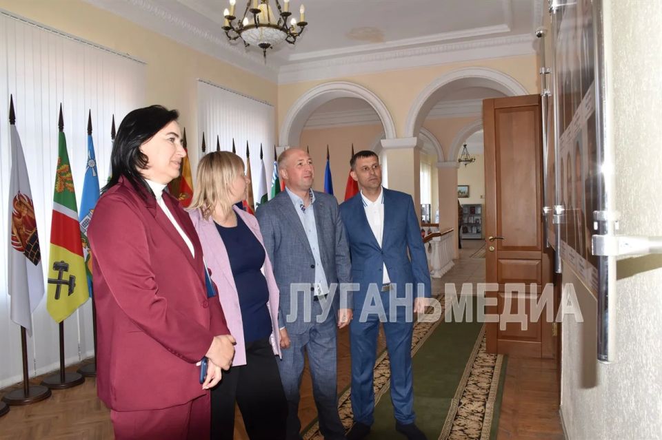 В Краснодоне состоялось важное мероприятие, в котором приняли участие руководители муниципалитетов, представители региональной власти и эксперты в области экономики и гражданской защиты В Краснодоне состоялось важное мероприятие, в котором приняли участие руководители муниципалитетов, представители региональной власти и эксперты в области экономики и гражданской защиты