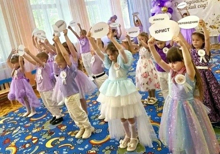 В дошкольных образовательных учреждениях городского округа города Красный Луч состоялись торжественные выпускные утренники В дошкольных образовательных учреждениях городского округа города Красный Луч состоялись торжественные выпускные утренники