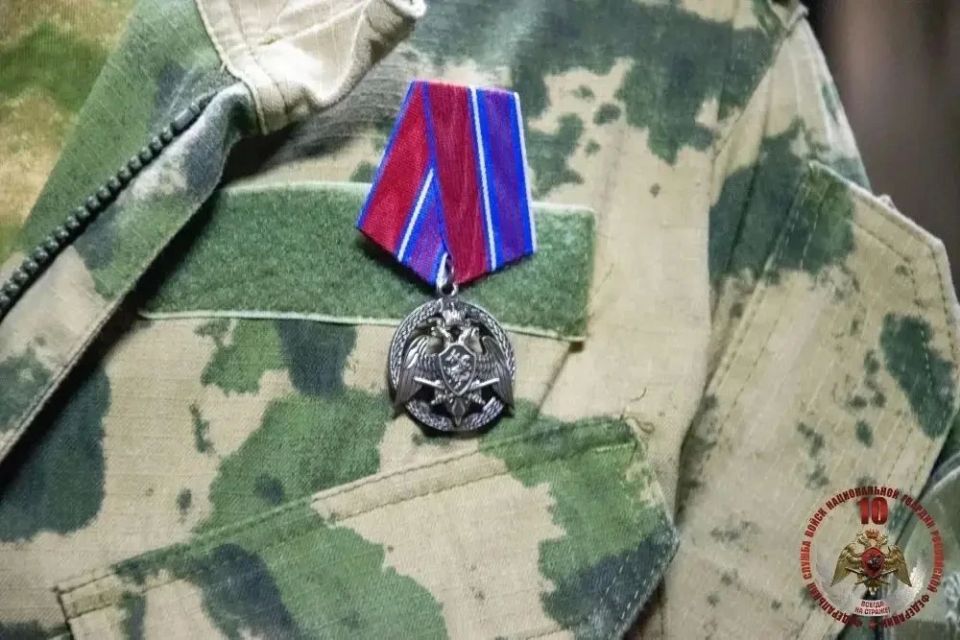 В ЛНР наградили росгвардейцев