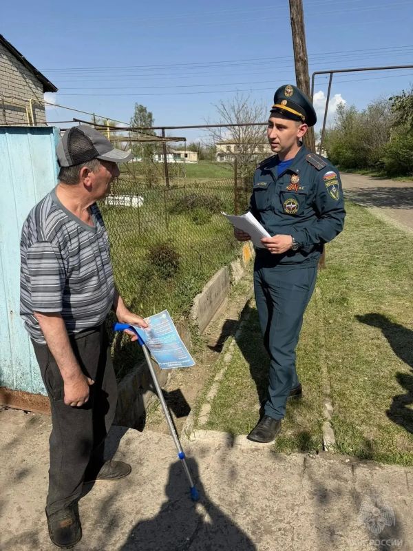 Очередной профилактический рейд провели совместно спасатели МЧС России и работники лесхоза Очередной профилактический рейд провели совместно спасатели МЧС России и работники лесхоза