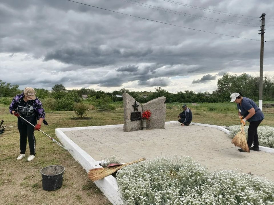 В период с 25 по 29 мая в Городище прошли субботники В период с 25 по 29 мая в Городище прошли субботники