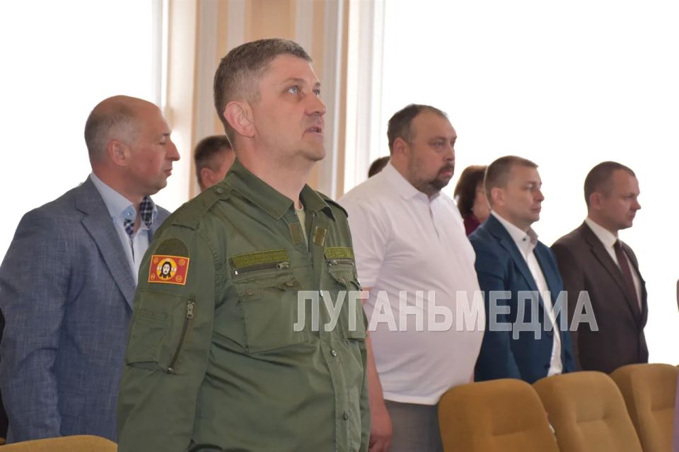 В Краснодоне состоялось важное мероприятие, в котором приняли участие руководители муниципалитетов, представители региональной власти и эксперты в области экономики и гражданской защиты В Краснодоне состоялось важное мероприятие, в котором приняли участие руководители муниципалитетов, представители региональной власти и эксперты в области экономики и гражданской защиты