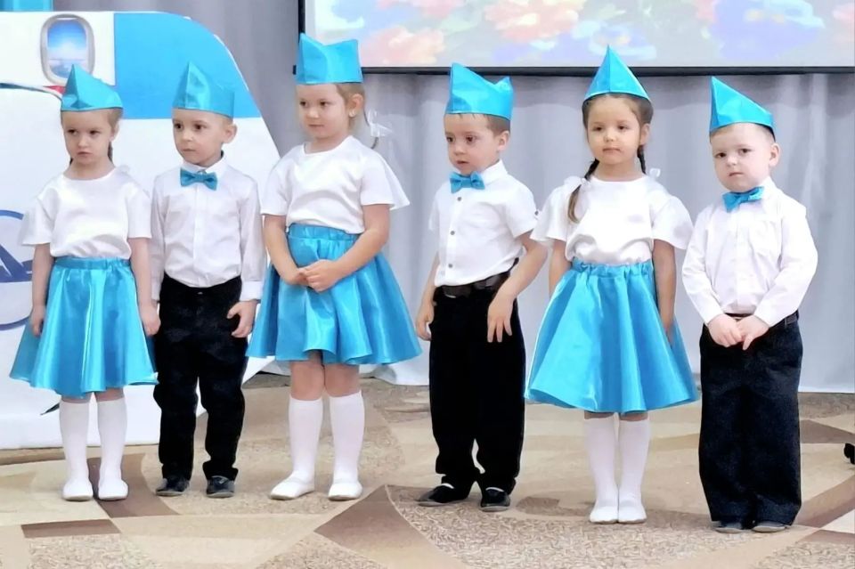 В дошкольных образовательных учреждениях городского округа города Красный Луч состоялись торжественные выпускные утренники В дошкольных образовательных учреждениях городского округа города Красный Луч состоялись торжественные выпускные утренники