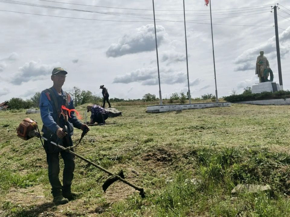 В период с 25 по 29 мая в Городище прошли субботники В период с 25 по 29 мая в Городище прошли субботники