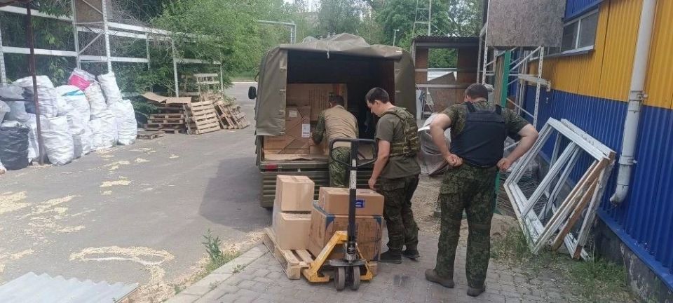 В рамках акции «Zа Победу» рубежанские единороссы передали помощь участникам СВО В рамках акции «Zа Победу» рубежанские единороссы передали помощь участникам СВО