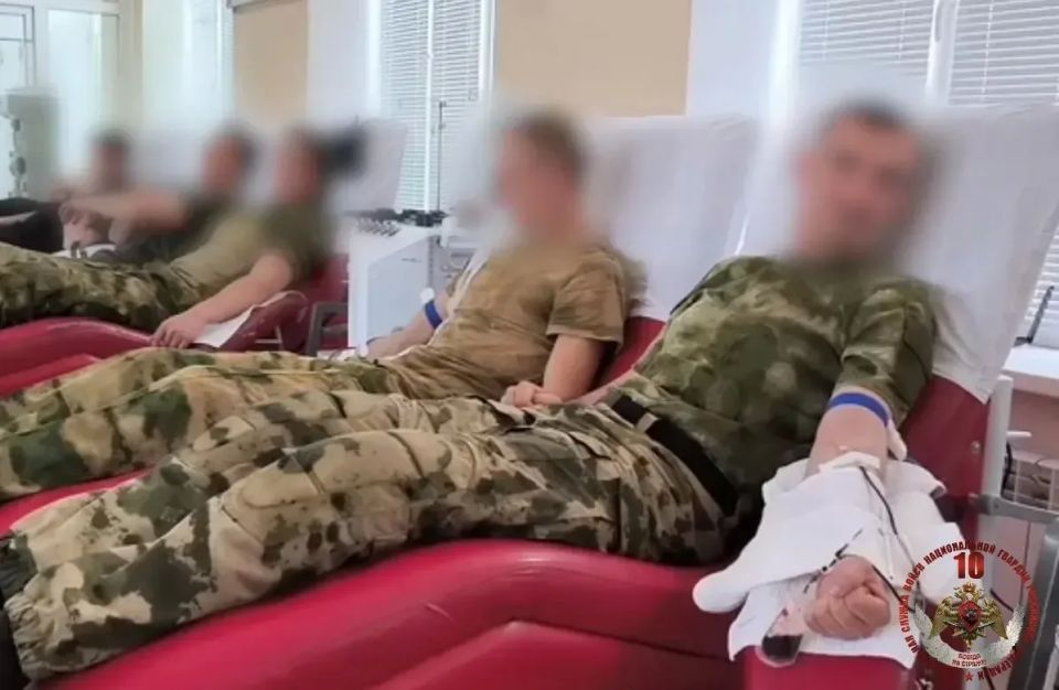 В ЛНР росгвардейцы приняли участие в донорской акции «От сердца к сердцу» В ЛНР росгвардейцы приняли участие в донорской акции «От сердца к сердцу»