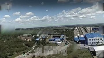 Дроны-камикадзе Hornet уже долетают до КПП «Изварино» на границе ЛНР и Ростовской области — это более 160 километров от линии фронта