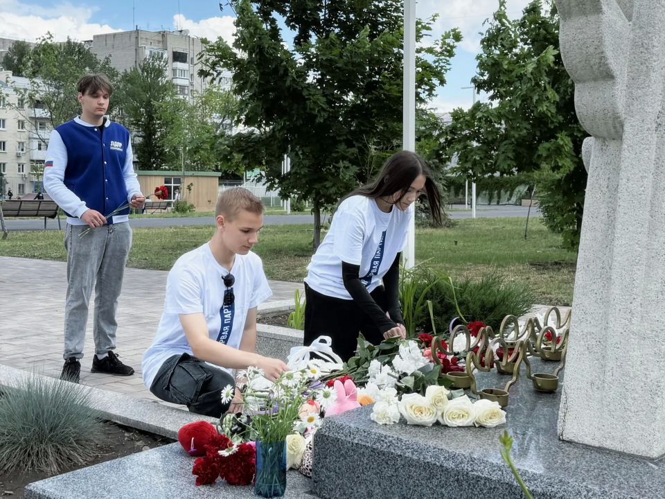 Детство должно быть счастливым: ЛДПР поздравила маленьких луганчан с Днём защиты детей Детство должно быть счастливым: ЛДПР поздравила маленьких луганчан с Днём защиты детей