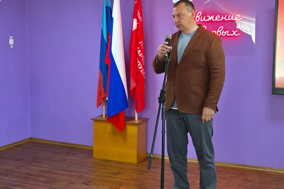 В Свердловском муниципальном округе состоялась торжественная церемония вручения паспортов В Свердловском муниципальном округе состоялась торжественная церемония вручения паспортов
