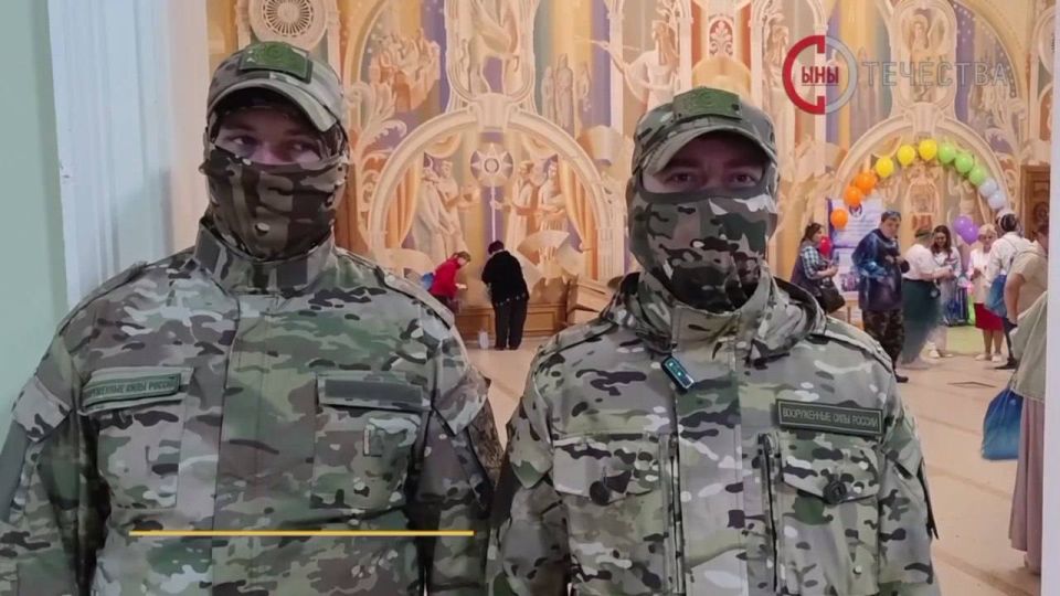 Военнослужащие ВС РФ поздравили подопечных организации «Путь Добра» с Днем защиты детей Военнослужащие ВС РФ поздравили подопечных организации «Путь Добра» с Днем защиты детей