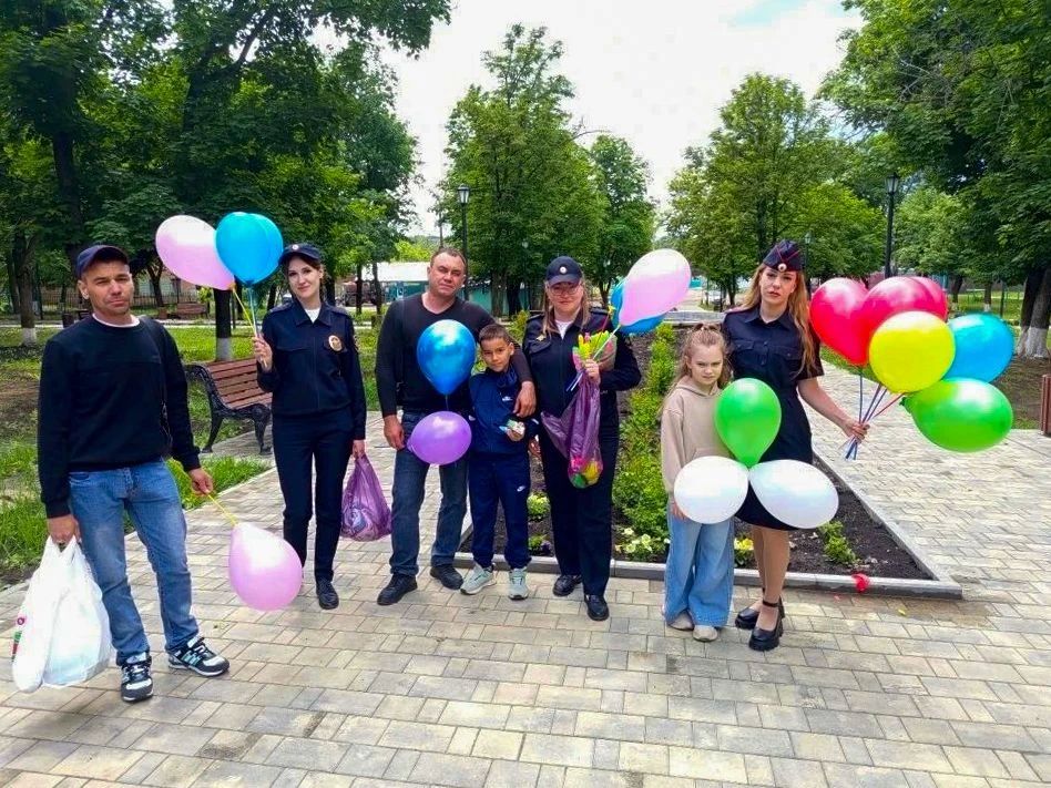 Марковские полицейские поздравили юных жителей округа с Международным днём защиты детей