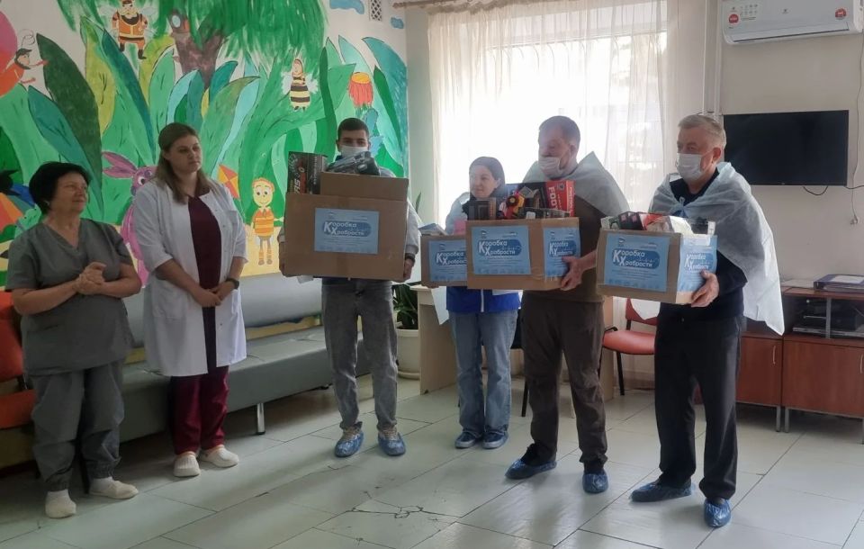 Виктор Водолацкий: Сегодня, в Международный День защиты детей, совместно с заместителем Председателя Народного Совета ЛНР, членом Генерального Совета партии «Единая Россия» Колесниковым Д.С. посетил онкогематологическое... Виктор Водолацкий: Сегодня, в Международный День защиты детей, совместно с заместителем Председателя Народного Совета ЛНР, членом Генерального Совета партии «Единая Россия» Колесниковым Д.С. посетил онкогематологическое...