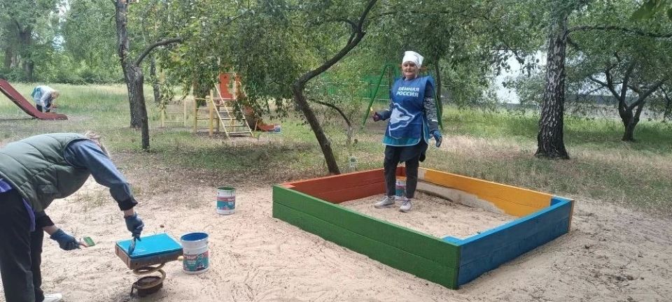 Рубежанские единороссы дали старт акции «Яркое детство» в родном городе Рубежанские единороссы дали старт акции «Яркое детство» в родном городе