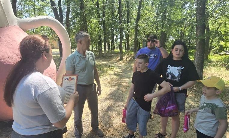 Константин Бутримов: Тёплые сердца и звонкий стук копыт: как ЛУГАМАШ подарил детям незабываемое путешествие Константин Бутримов: Тёплые сердца и звонкий стук копыт: как ЛУГАМАШ подарил детям незабываемое путешествие