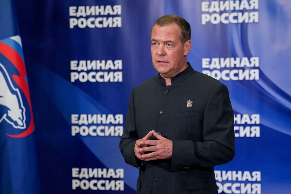 Почти 26 тысяч жителей ЛНР приняли участие в предварительном голосовании «Единой России» Почти 26 тысяч жителей ЛНР приняли участие в предварительном голосовании «Единой России»
