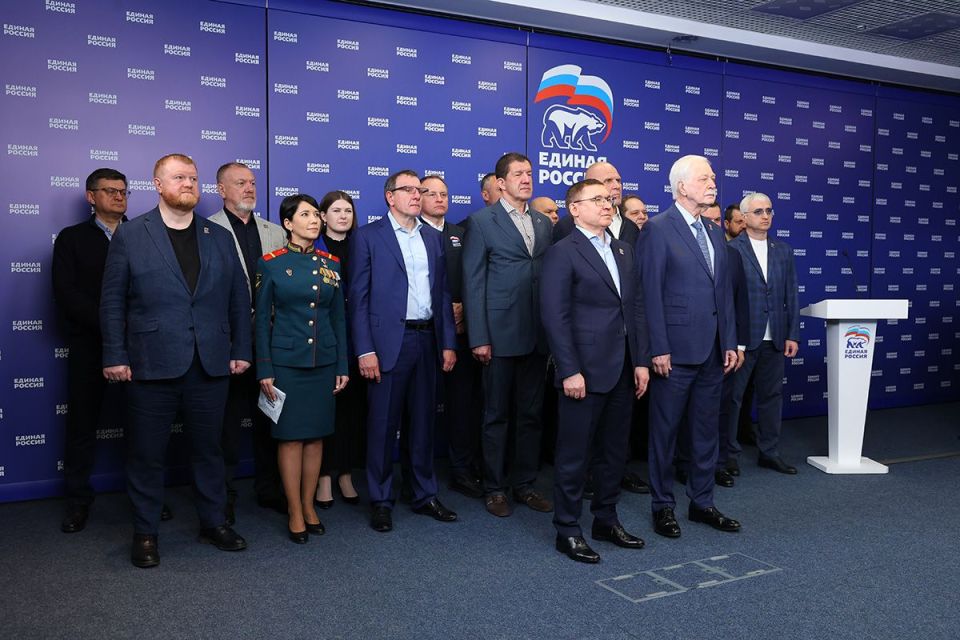 Почти 26 тысяч жителей ЛНР приняли участие в предварительном голосовании Единой России Почти 26 тысяч жителей ЛНР приняли участие в предварительном голосовании Единой России
