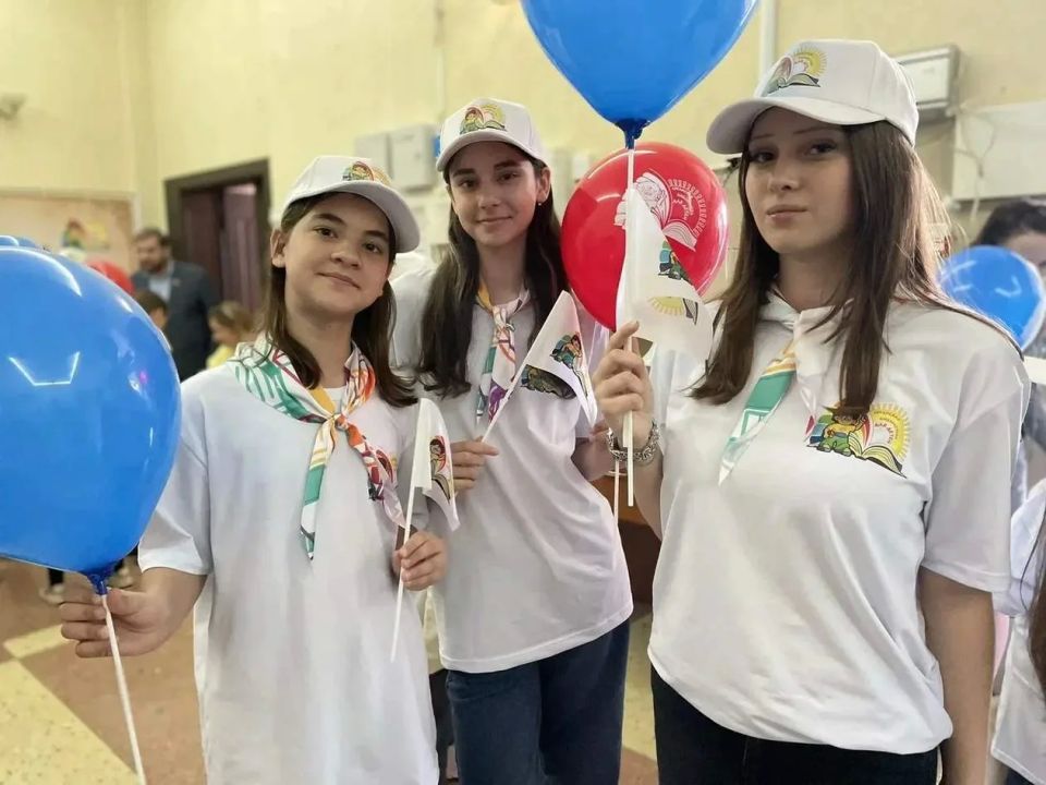 Яркий праздник в честь Дня защиты детей прошел в Луганской библиотеке
