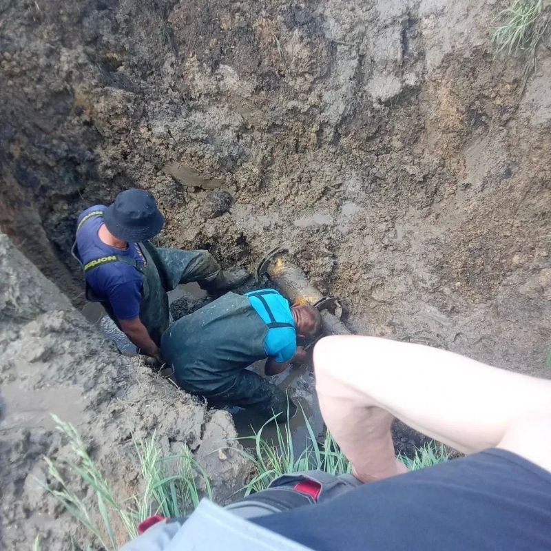 Работники МБУ Центр "Благоустройство" продолжают обеспечивать стабильную работу систем водоснабжения на территории Старобельского муниципального округа Работники МБУ Центр "Благоустройство" продолжают обеспечивать стабильную работу систем водоснабжения на территории Старобельского муниципального округа