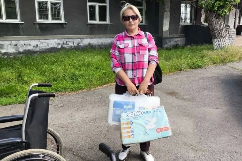 Забота в каждом действии: красноярские единороссы передали гуманитарную помощь особенным детям Свердловского округа к 1 июня Забота в каждом действии: красноярские единороссы передали гуманитарную помощь особенным детям Свердловского округа к 1 июня