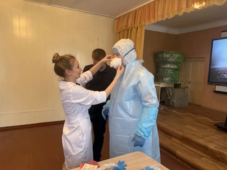 В Лутугинской школе №1 прошла расширенная встреча медицинского кружка «Взгляд изнутри» В Лутугинской школе №1 прошла расширенная встреча медицинского кружка «Взгляд изнутри»