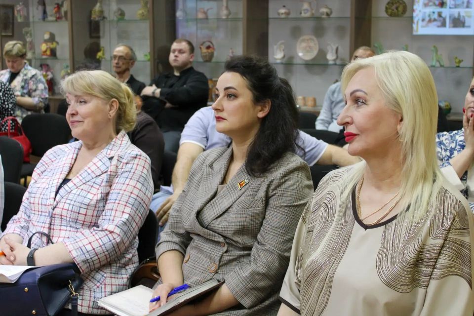 «Луганский характер» и культурные традиции: в республике укрепляют основы воспитания молодежи «Луганский характер» и культурные традиции: в республике укрепляют основы воспитания молодежи