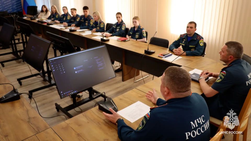 Укрепление системы: Молодёжный совет согласовал подходы к работе с представителями центрального аппарата МЧС России Укрепление системы: Молодёжный совет согласовал подходы к работе с представителями центрального аппарата МЧС России