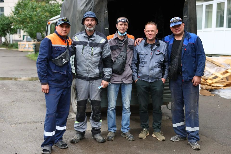 Аварийные бригады Татарстана продолжают подготовку домов Лисичанска к зиме Аварийные бригады Татарстана продолжают подготовку домов Лисичанска к зиме