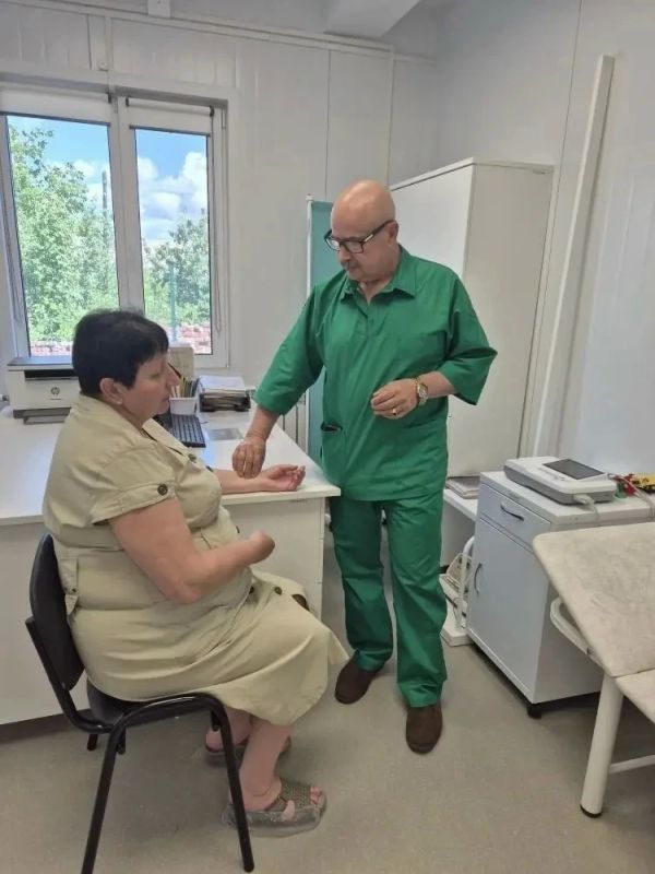 Онкологическая помощь на местах: Специалист Славяносербской ЦРБ осмотрели жителей пгт.Родаково Онкологическая помощь на местах: Специалист Славяносербской ЦРБ осмотрели жителей пгт.Родаково