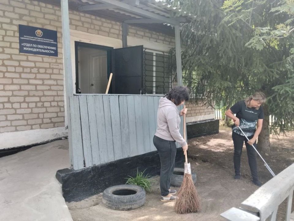 На территории Старобельского муниципального округа продолжаются мероприятия в сельских населённых пунктах, направленные на благоустройство территорий и информирование жителей На территории Старобельского муниципального округа продолжаются мероприятия в сельских населённых пунктах, направленные на благоустройство территорий и информирование жителей