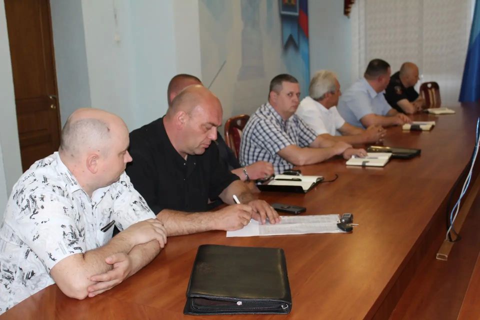 В Администрации Краснодонского муниципального округа прошло важное заседание Комиссии по безопасности дорожного движения В Администрации Краснодонского муниципального округа прошло важное заседание Комиссии по безопасности дорожного движения
