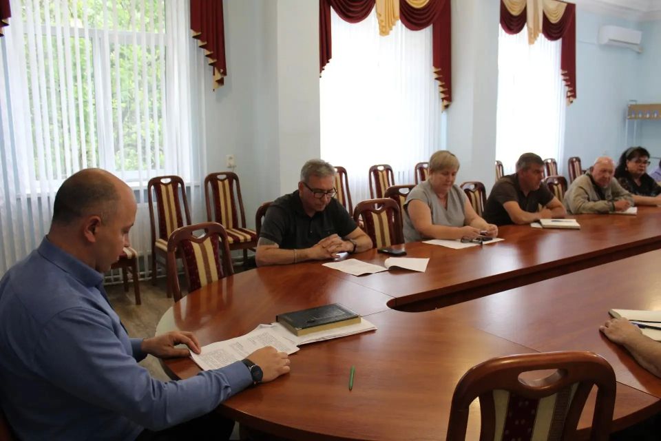 В Администрации Краснодонского муниципального округа прошло важное заседание Комиссии по безопасности дорожного движения В Администрации Краснодонского муниципального округа прошло важное заседание Комиссии по безопасности дорожного движения