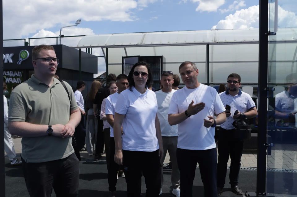 В Луганске открылась площадка для занятия падел-теннисом В Луганске открылась площадка для занятия падел-теннисом