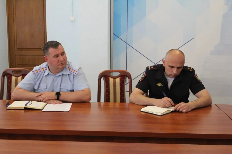 В Администрации Краснодонского муниципального округа прошло важное заседание Комиссии по безопасности дорожного движения В Администрации Краснодонского муниципального округа прошло важное заседание Комиссии по безопасности дорожного движения