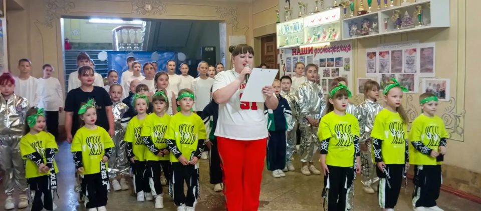 Юбилей коллектива современного танца "Легенда" в Доме культуры им. Горького Юбилей коллектива современного танца "Легенда" в Доме культуры им. Горького