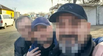 Сотрудники управления ФСБ России по ЛНР пресекли деятельность межрегионального канала по незаконной легализации иностранных граждан на территории РФ. Об этом сообщила пресс-служба регионального управления