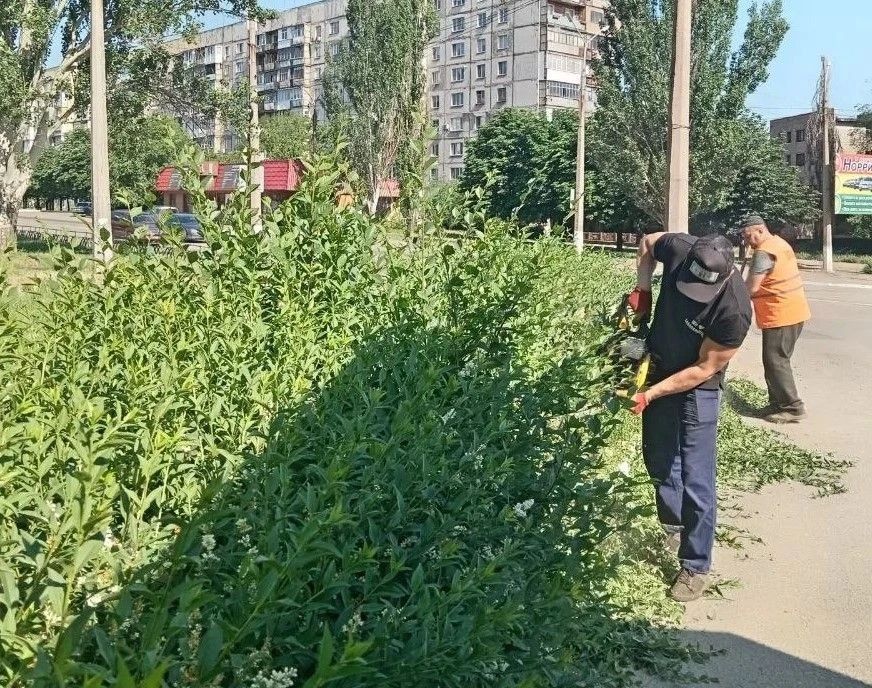 Коммунальными службами проведены работы на территории города Коммунальными службами проведены работы на территории города