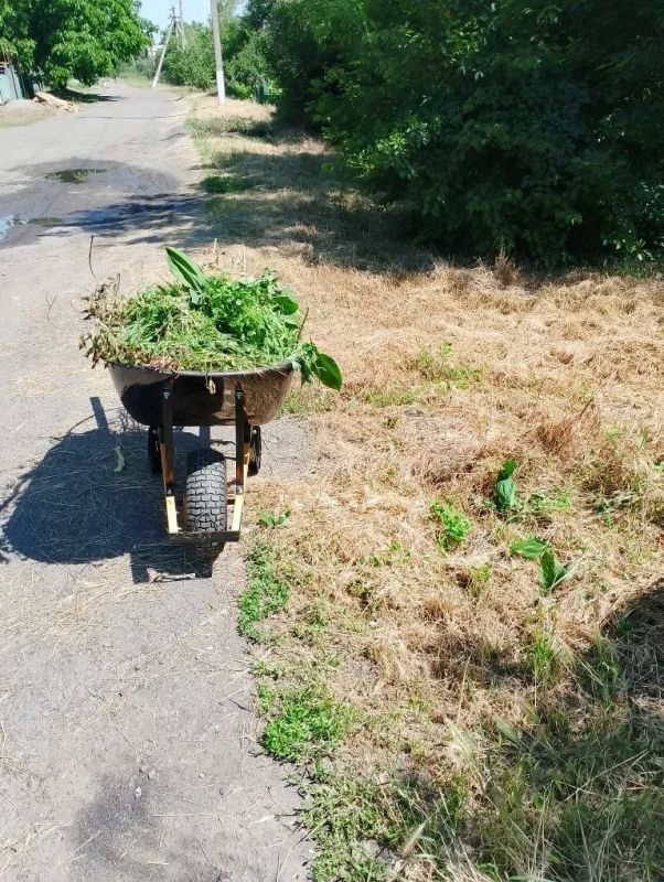 МУП «Городская ритуальная служба» продолжает плановые работы по санитарной очистке и благоустройству городских кладбищ МУП «Городская ритуальная служба» продолжает плановые работы по санитарной очистке и благоустройству городских кладбищ