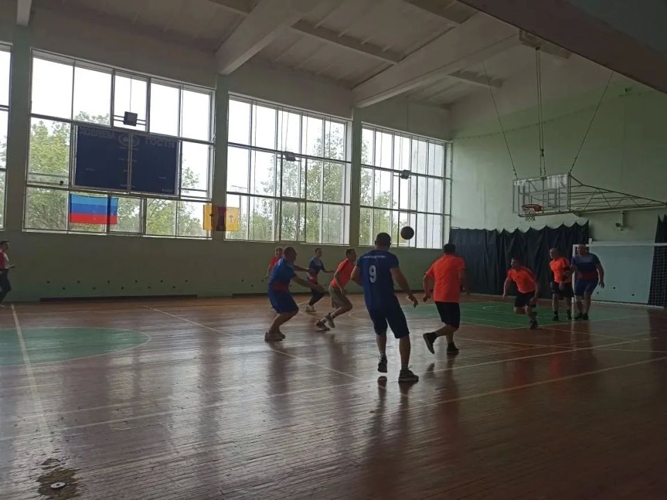 Спорт объединяет: в Луганске продолжаются зональные соревнования спартакиады госслужащих