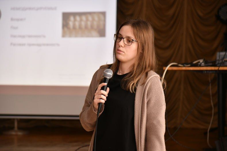 «Забота» о главном: красноярские врачи провели лекцию по первой помощи и профилактике болезней «Забота» о главном: красноярские врачи провели лекцию по первой помощи и профилактике болезней